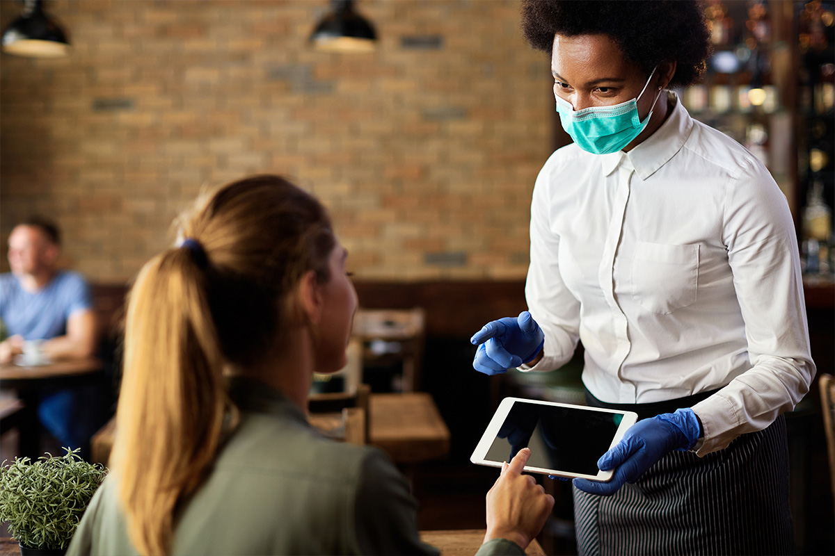 Service en salle avec tablette Domus
